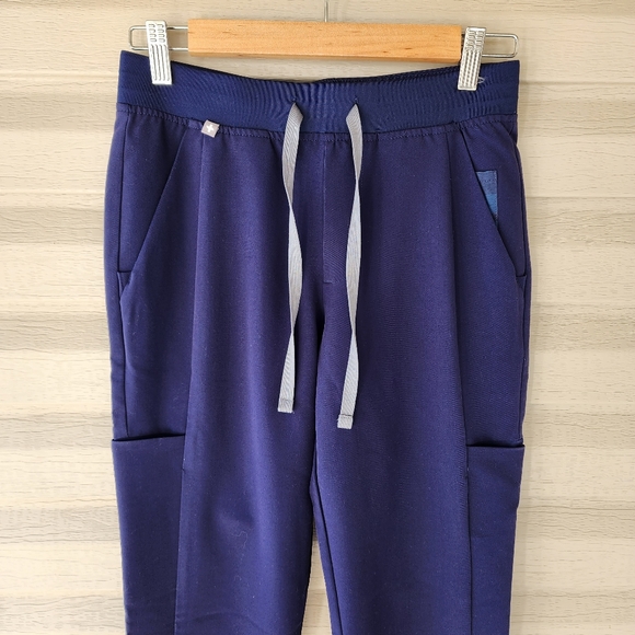 Figs Tidore navy blue scrub pants - Picture 3 of 9